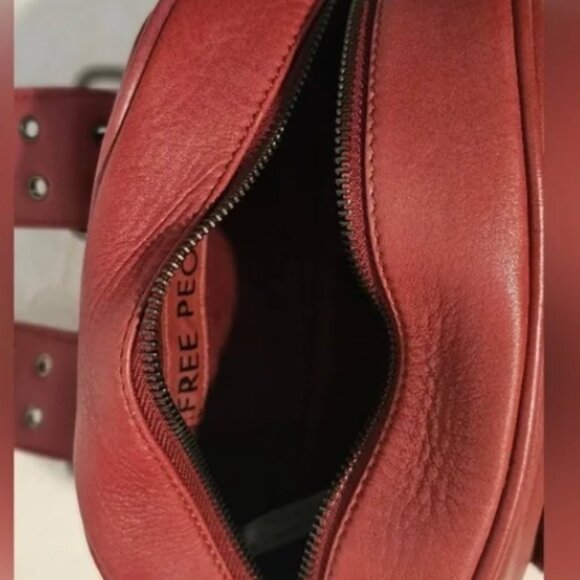 Free People 🆕️Leather Bag🔖Oxblood Say Yes Bag - Picture 11 of 12
